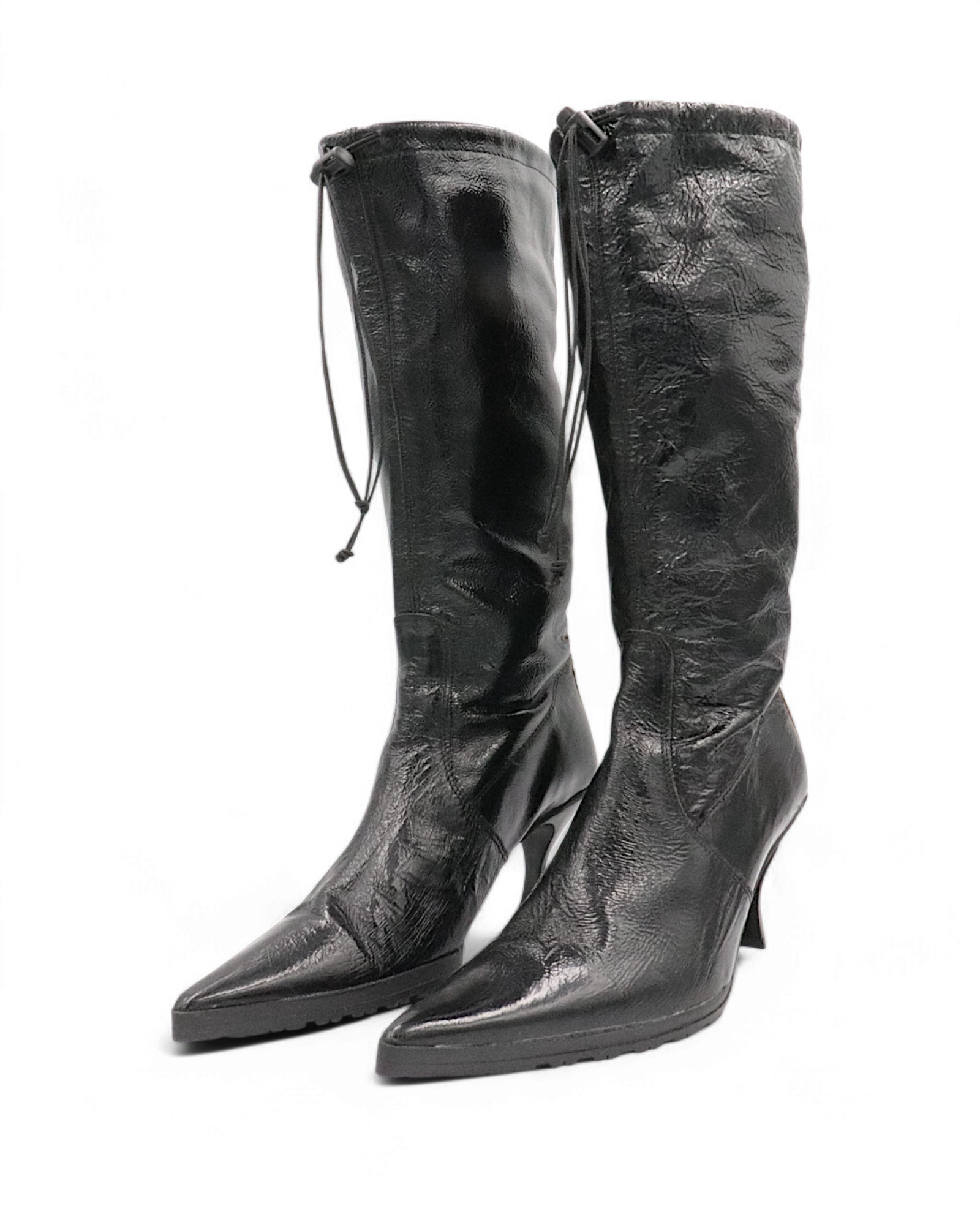 Pointy stilleto boots