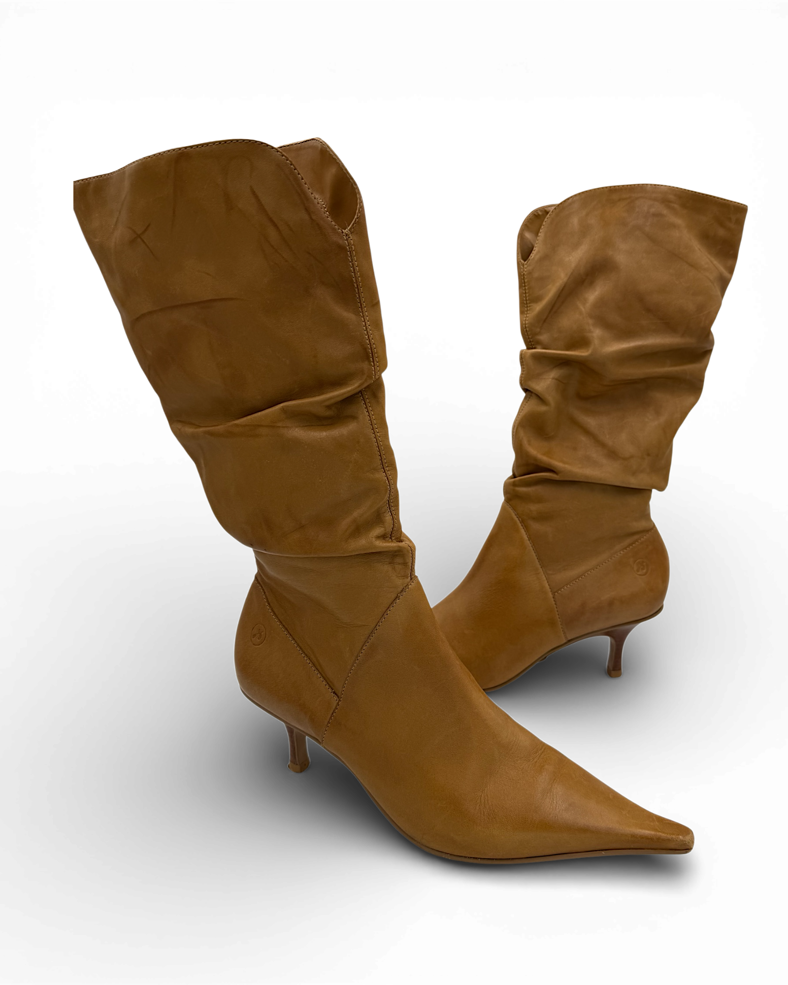 Bufallo pointy boots