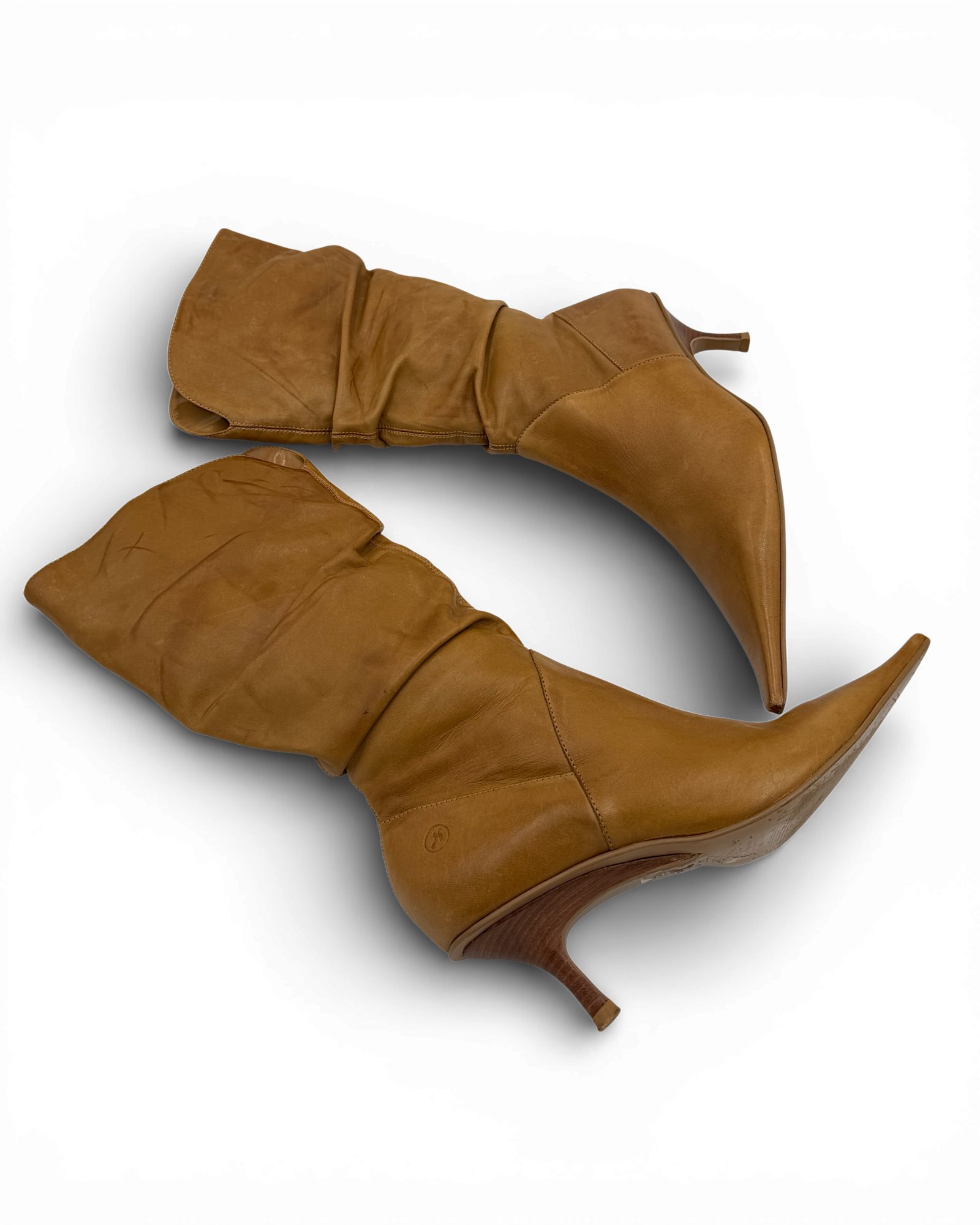 Bufallo pointy boots